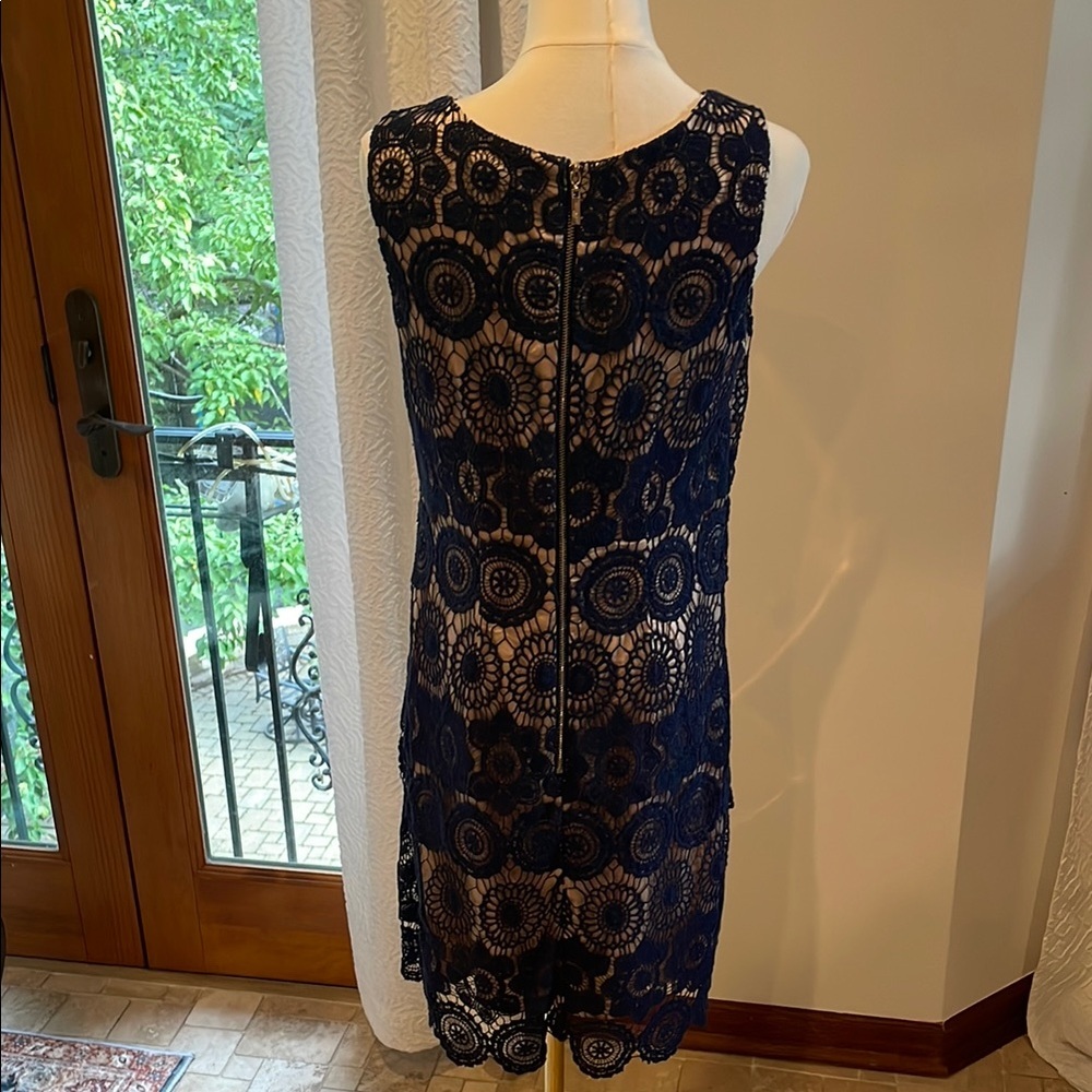 Eliza J Navy Blue Lace Dress Size 8 EUC - Picture 7 of 7